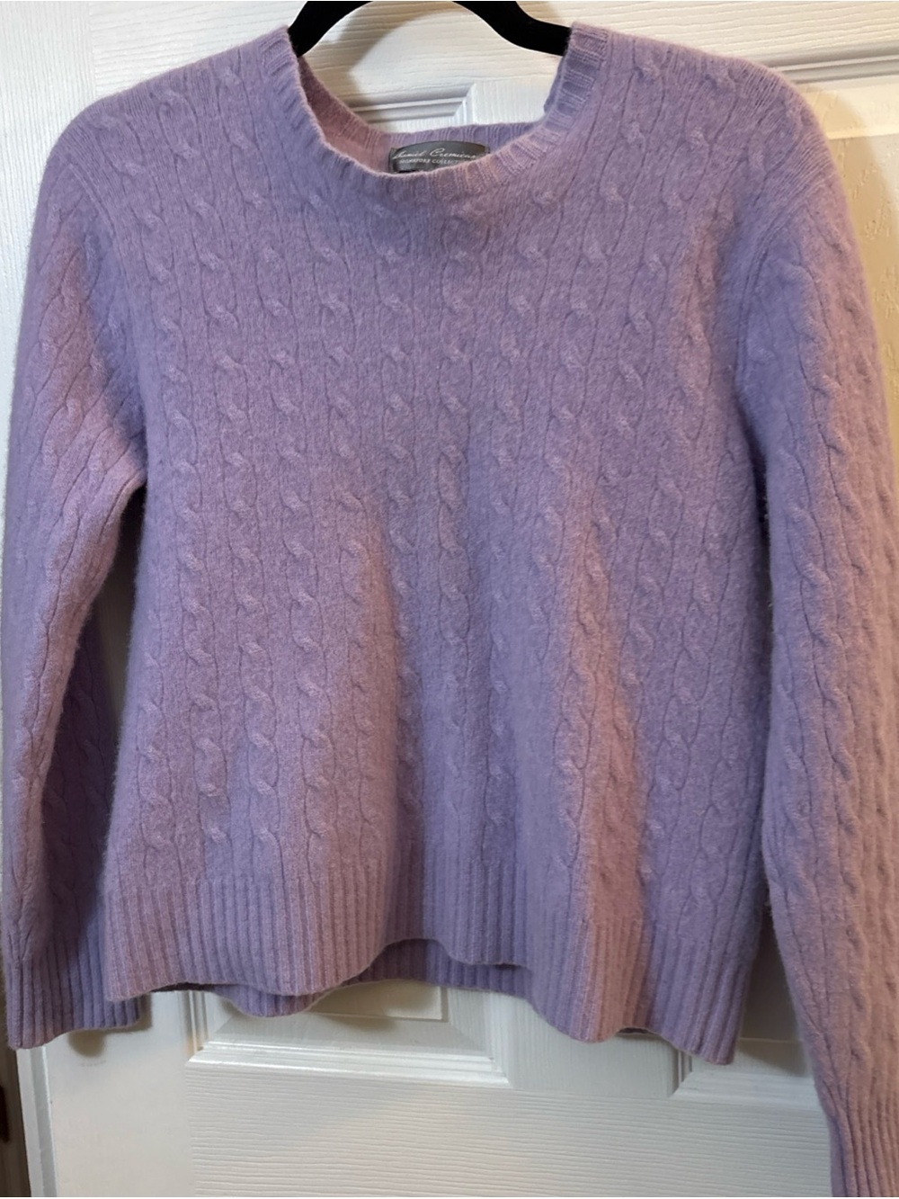 Daniel Cremieux Lavender 100% cashmere Sweater